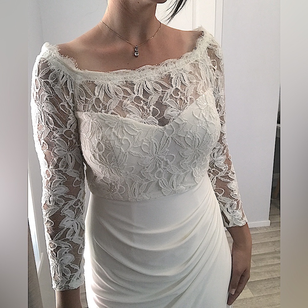 David’s Bridal Wedding Dress - Picture 5 of 17